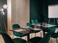 Skylark, Aluma Hotels & Resorts Отели рядом с достопримечательностью «Площадь Омония»