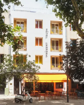 Hôtel Présent Hotéis em Arles