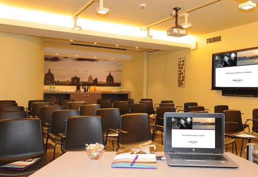 1. 머큐어 로마 콜..