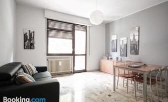 Milan-Rentals Lotto Apartment