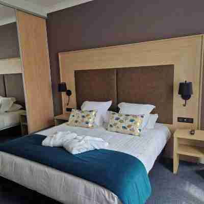 La Souveraine Rooms