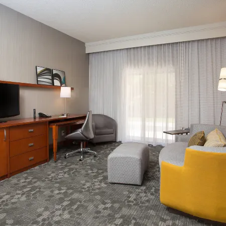 Courtyard Boston Westborough Отели в г. Вестборо
