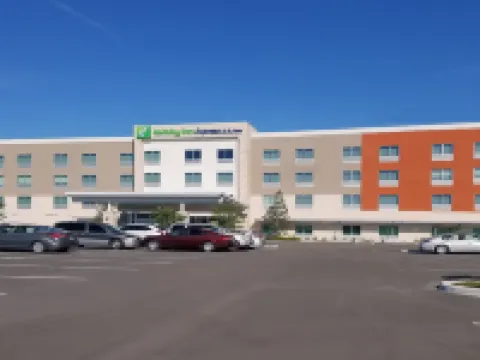 Holiday Inn Express & Suites TAMPA EAST - YBOR CITY by IHG Hotels in Tampa