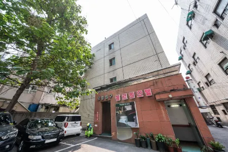 Seoul National University Chereville