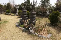 Yesan Grand Motel - parking