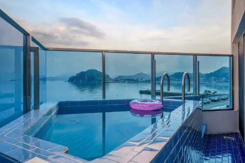 Geojedo the 100 Spa & Poolvilla Pension Hotels in Geoje