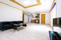 Hoengseong Mokkoji Pension Hotels near Pungsuwon Catholic Church