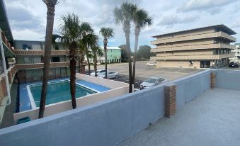 Palms by the Beach Motel