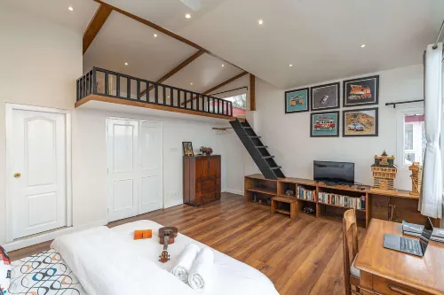 Zostel Homes Shimla - Balkoner