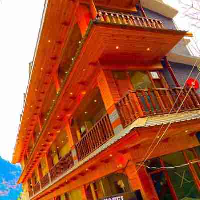 Hotel Lee Green- Heated Room on Mall Road, Manali Hotel Exterior