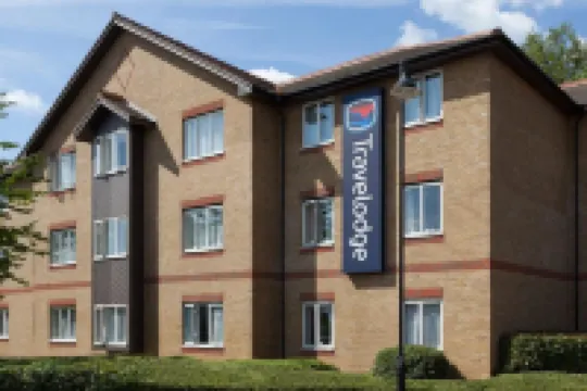 Travelodge Staines Hotel di 