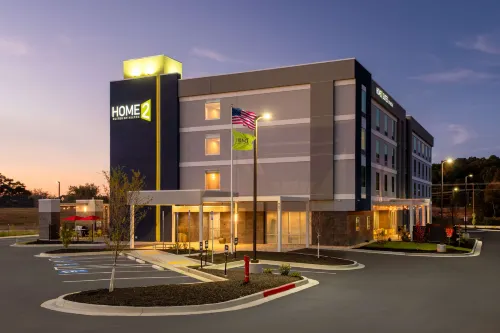 Home2 Suites by Hilton Calhoun - Pools