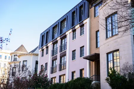 The Normandy Hotel Отели рядом с достопримечательностью «Вангари Гарденс»