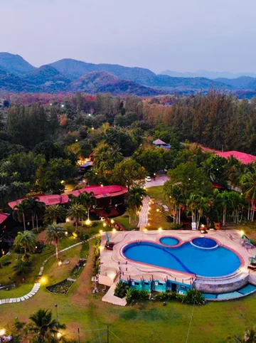 รูปภาพของแก่งกระจาน โบ๊ทเฮ้าส์ พาราไดซ์ รีสอร์ท