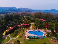 Kaengkrachan Boathouse Paradise Resort Hotels in Kaeng Krachan