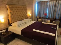 Hotel Vaishnavi فنادق في سولابور
