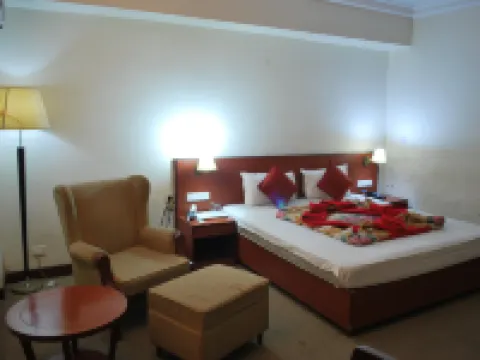 The Lake Land Country Club Residency Hotels in Howrah