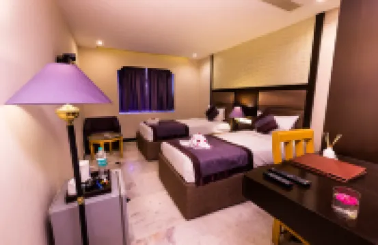 Hotel Grand Residence Hotels near Porur