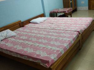 Horeb Guest House (AC Double Bedroom)