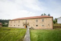 Monasterio y Pensión de Moraime - parking