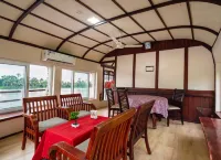 Mytrip Houseboats