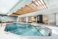 Embassy Suites by Hilton Indianapolis Downtown - Pools