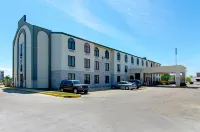 Quality Inn & Suites Near Tanger Outlet Mall Hotels near Stage