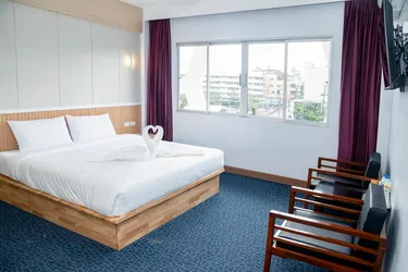 รูปภาพของโรงแรมเมอลิน Merlin Hotel 美轮酒店