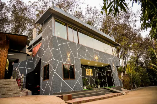 Aranya the Merian Resort - parkir