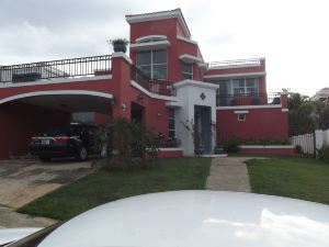 Hermosa casa en la colina con piscina privada