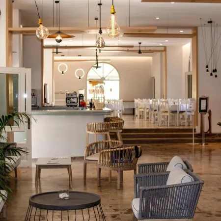 Alkionis Hotel Corfu Отели рядом с достопримечательностью «Пляж Мессонги»