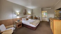 Swan Hill Resort - parking