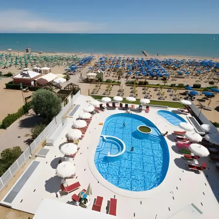Baia del Mar Beach Boutique Hotel