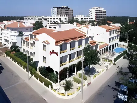 Casablanca Unique Hotel Отели в г. Monte Gordo