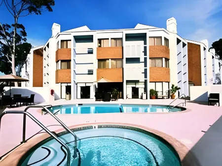 Holiday Inn Express Port Hueneme