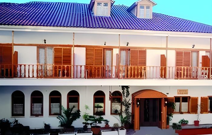Acropole Delphi City Hotel