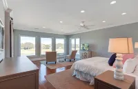 20 Morgan Place Drive by Avantstay Waterfront Home w/ Private Dock