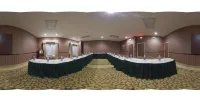 智選假日套房飯店坦帕展覽會場娛樂場by IHG