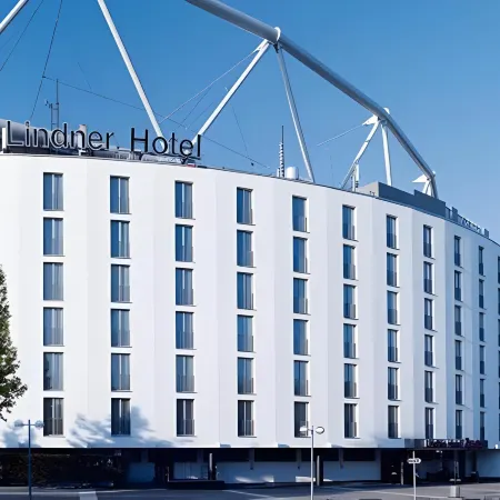 The Curve Hotel BayArena