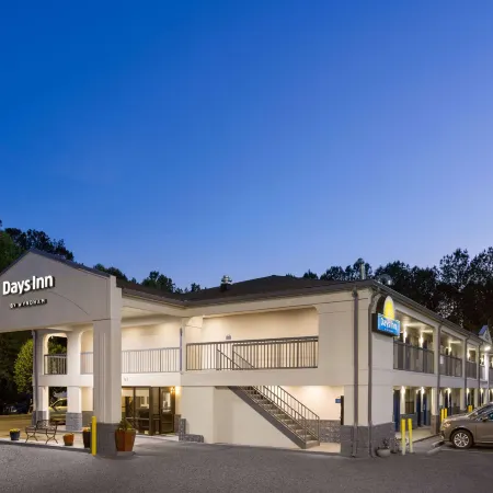 Days Inn by Wyndham Acworth