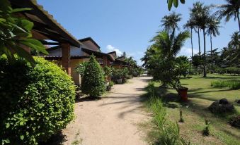 Hatzanda Lanta Resort - SHA Extra Plus - Housity