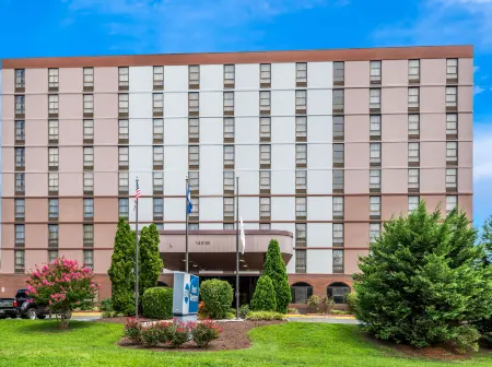 Best Western Potomac Mills Отели в г. Небско