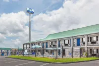 Travelodge by Wyndham Natchitoches