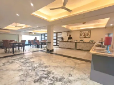 The Palm Aryan - A Boutique Hotel