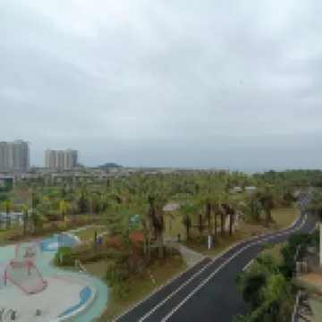 Hainan Haoting Homestay (Haibin Road No. 1)