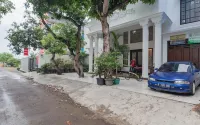 Family Homestay Syariah Cirebon Hotel dekat Jembatan tumaritis