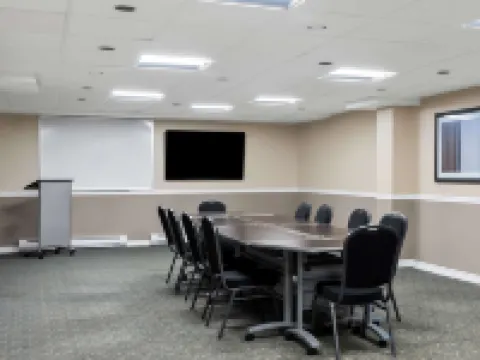 Best Western Swan Castle Inn Hotels in Cochrane District