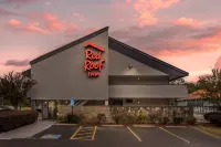 Red Roof Inn Greenville Hotels near Catlin Park