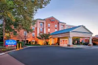 Fairfield Inn & Suites Williamsburg - Bãi đậu xe
