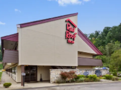 Red Roof Inn Charleston West - Hurricane, WV Hotels in Scott